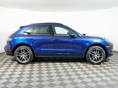 2026 Porsche Macan Base