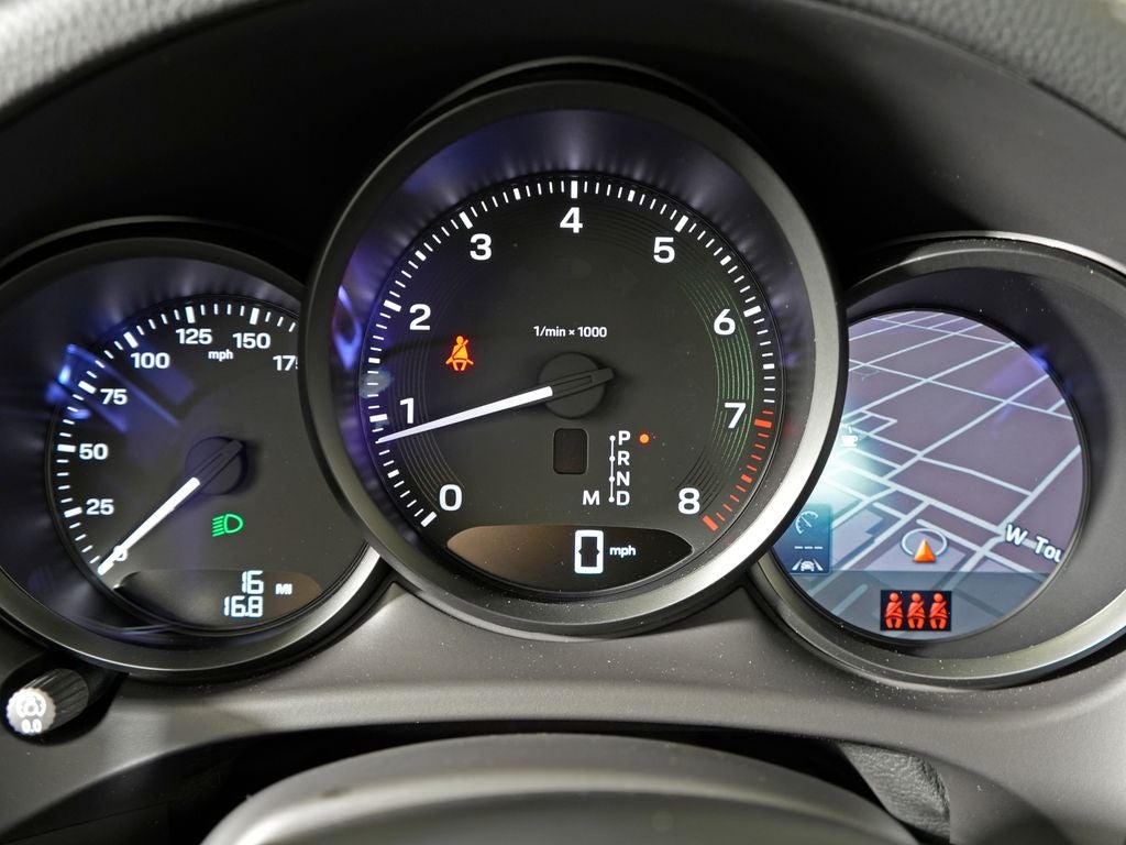 2026 Porsche Macan Base