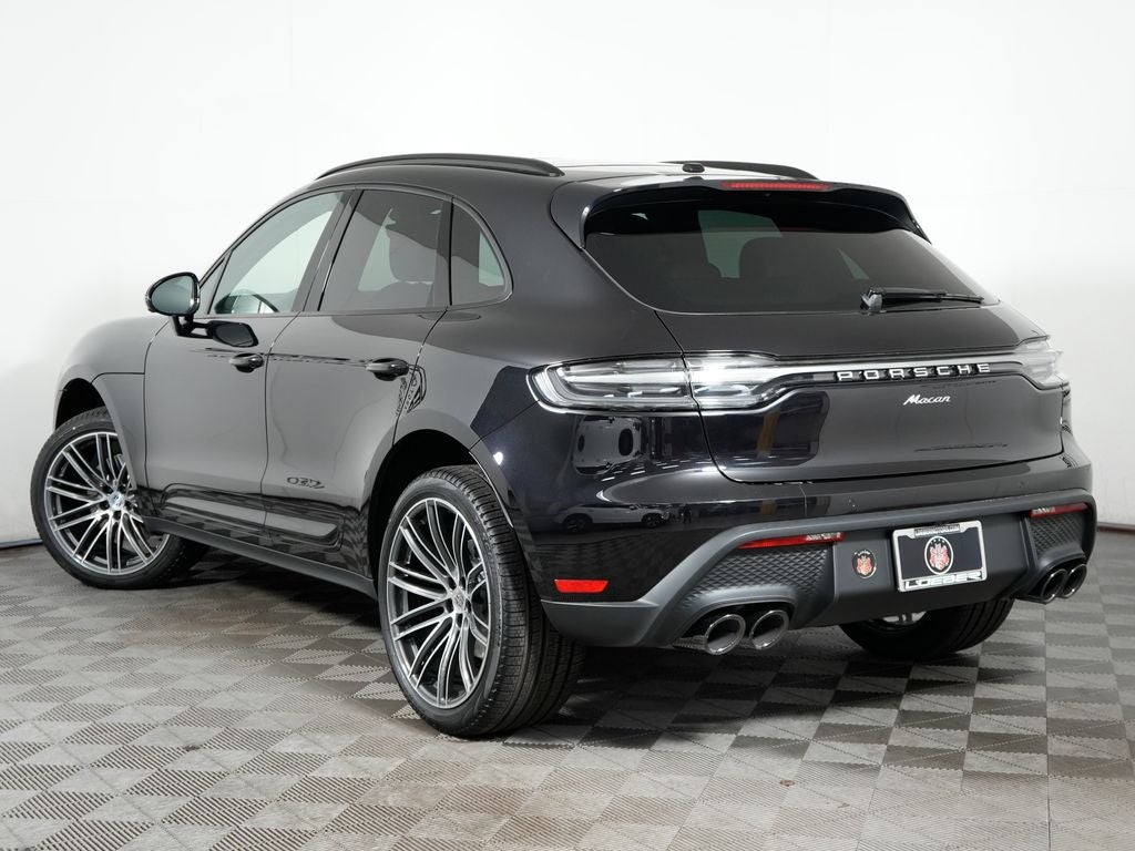 2026 Porsche Macan Base
