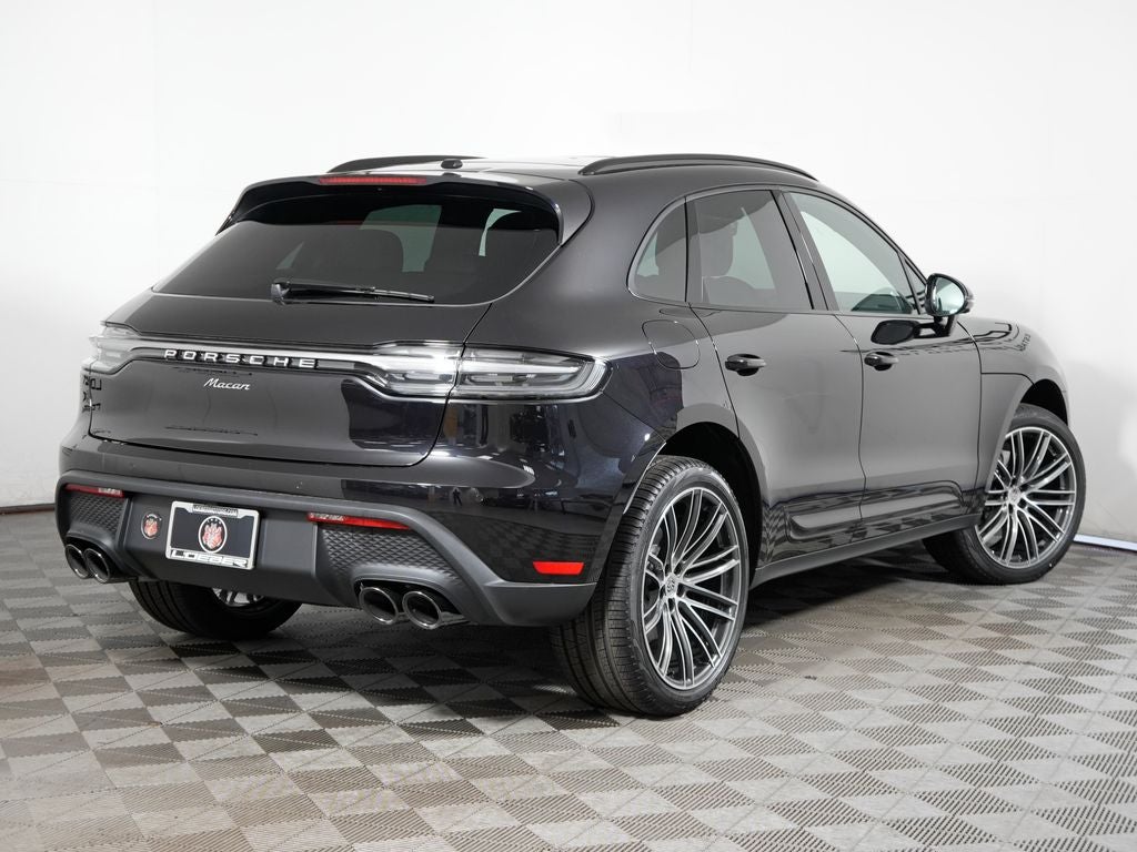 2026 Porsche Macan Base