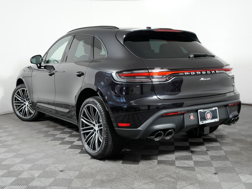 2026 Porsche Macan Base