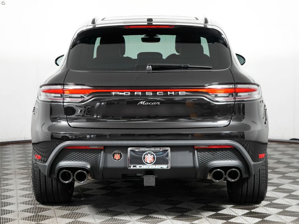 2026 Porsche Macan Base