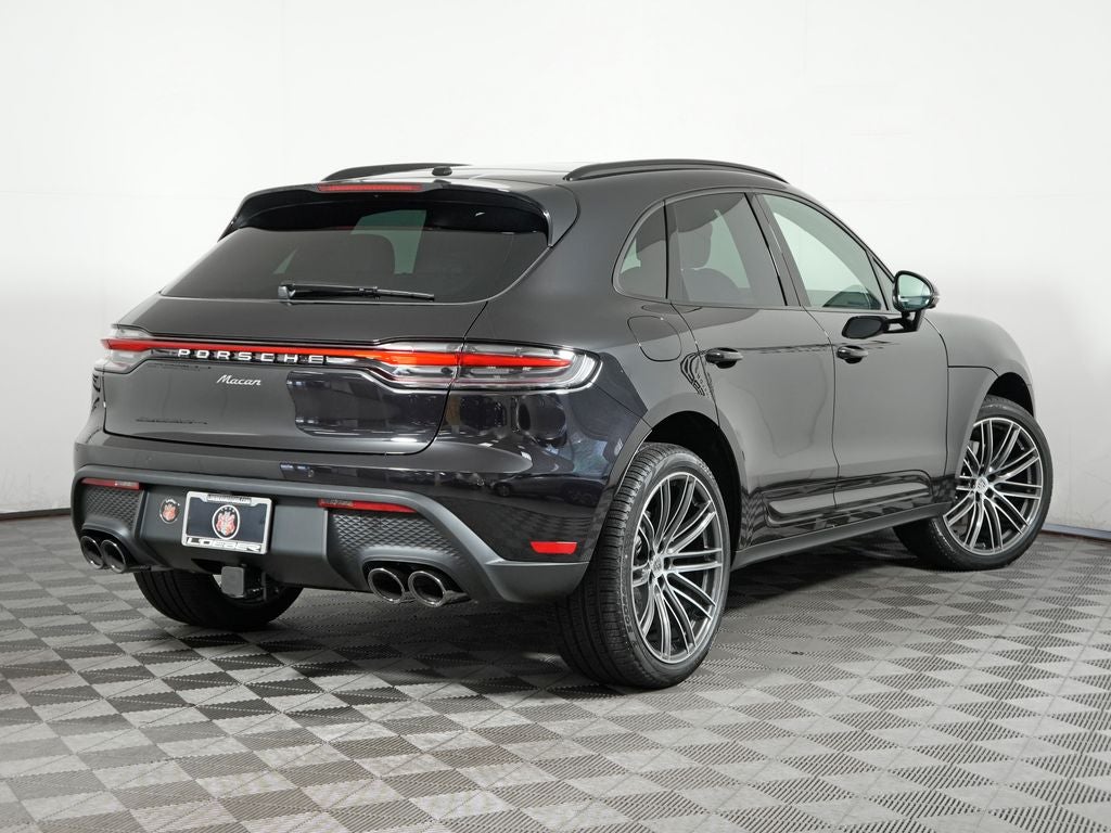 2026 Porsche Macan Base