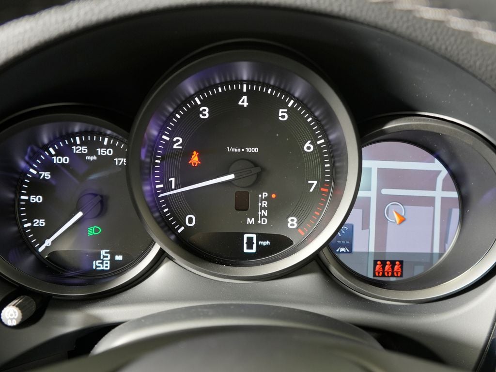 2026 Porsche Macan Base