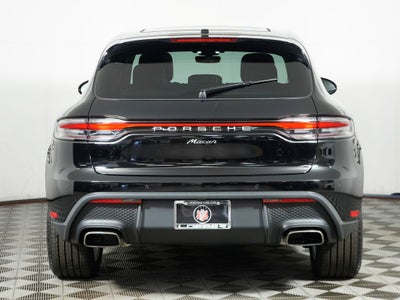 2026 Porsche Macan Base