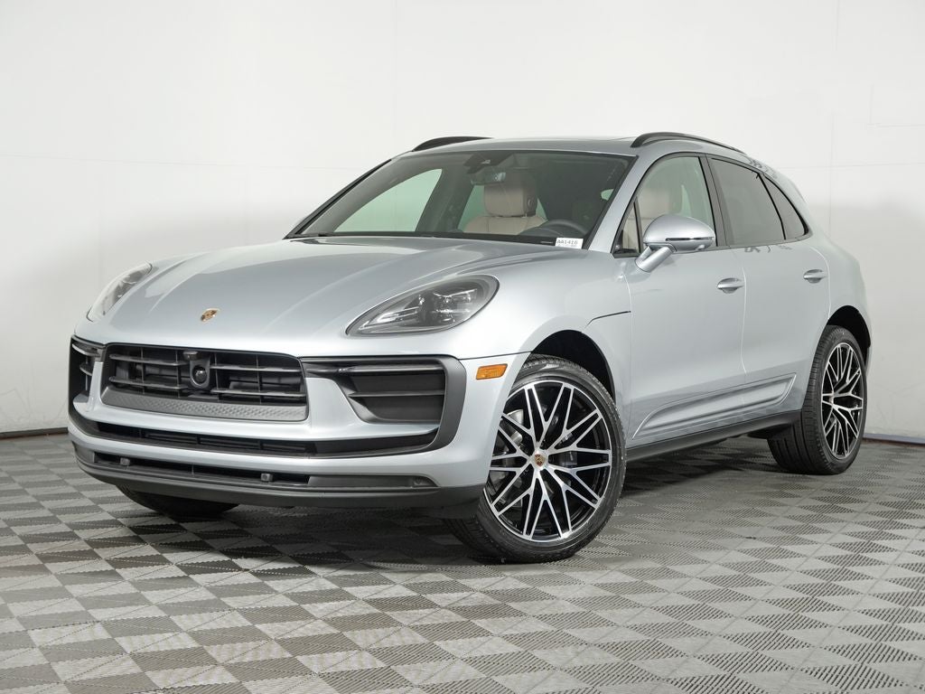 2026 Porsche Macan Base