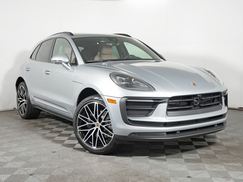 2026 Porsche Macan Base