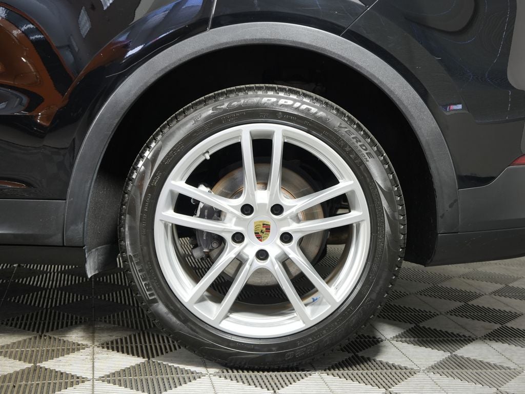 2020 Porsche Cayenne Base