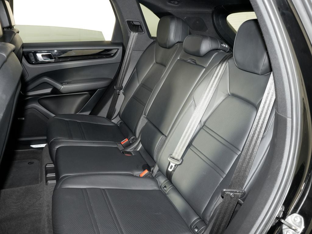 2020 Porsche Cayenne Base
