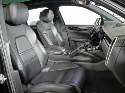 2020 Porsche Cayenne Base
