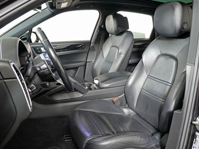 2020 Porsche Cayenne Base