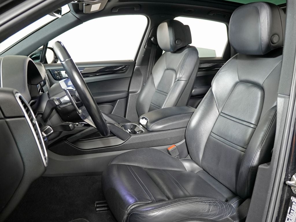 2020 Porsche Cayenne Base