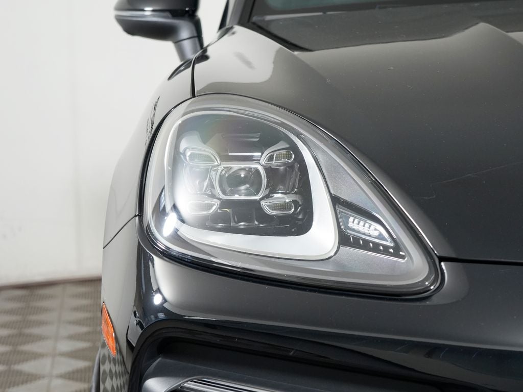 2023 Porsche Cayenne Base