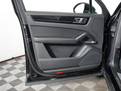 2023 Porsche Cayenne Base