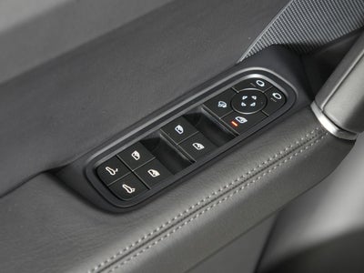 2023 Porsche Cayenne Base