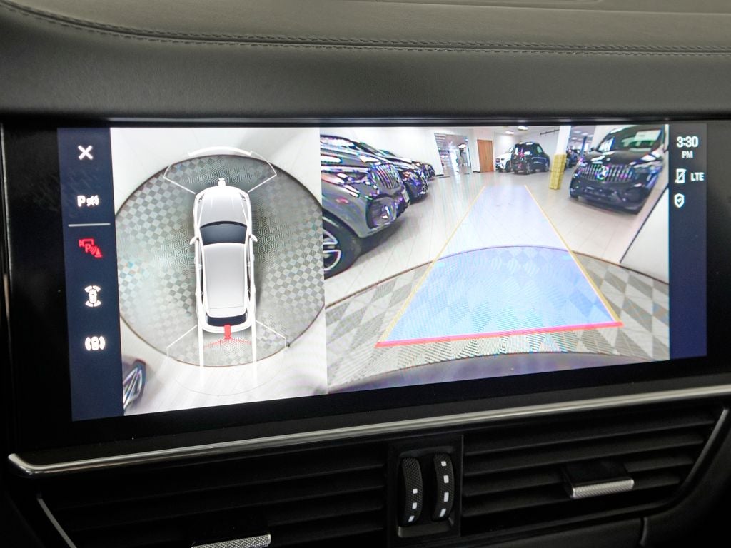 2023 Porsche Cayenne Base