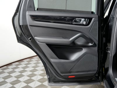 2023 Porsche Cayenne Base
