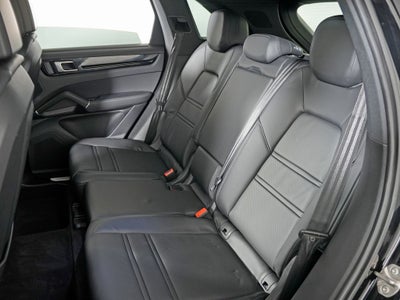 2023 Porsche Cayenne Base
