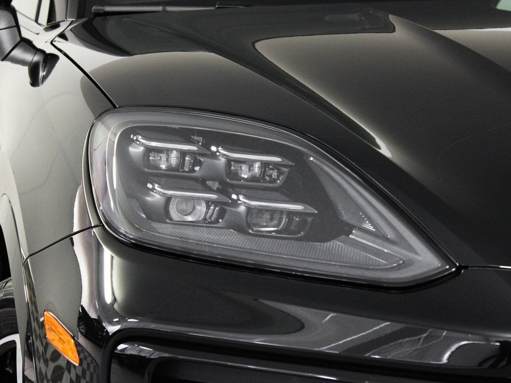 2025 Porsche Cayenne Base