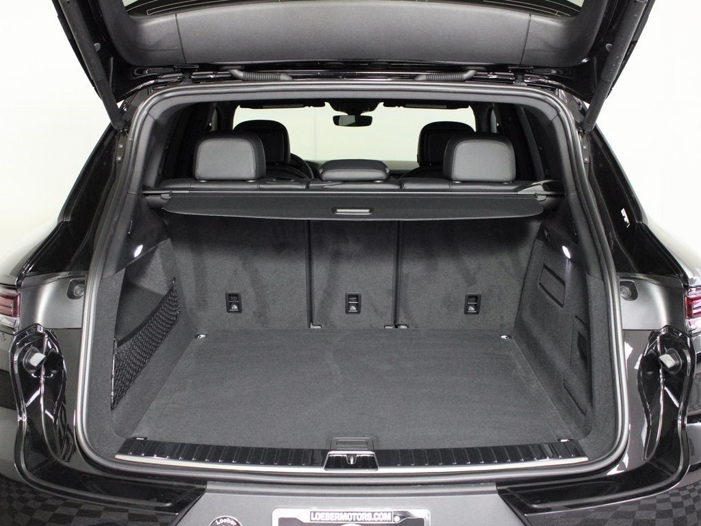 2025 Porsche Cayenne Base