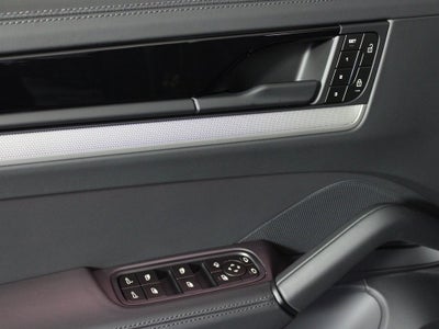 2025 Porsche Cayenne Base