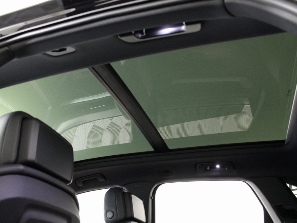 2025 Porsche Cayenne Base