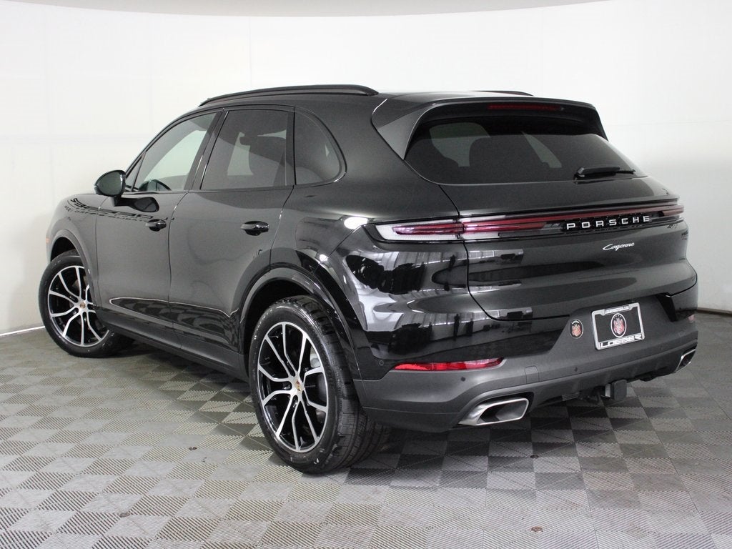 2025 Porsche Cayenne Base