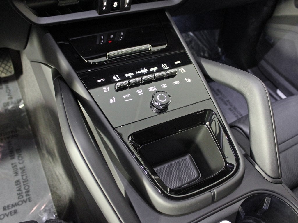 2025 Porsche Cayenne Base