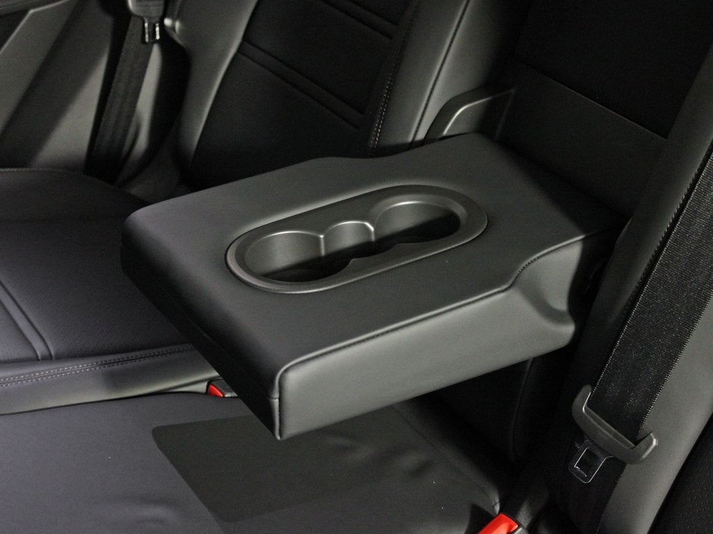 2025 Porsche Cayenne Base