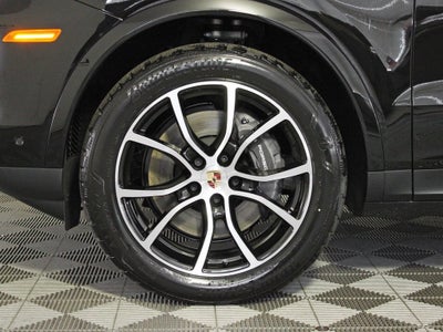 2025 Porsche Cayenne Base