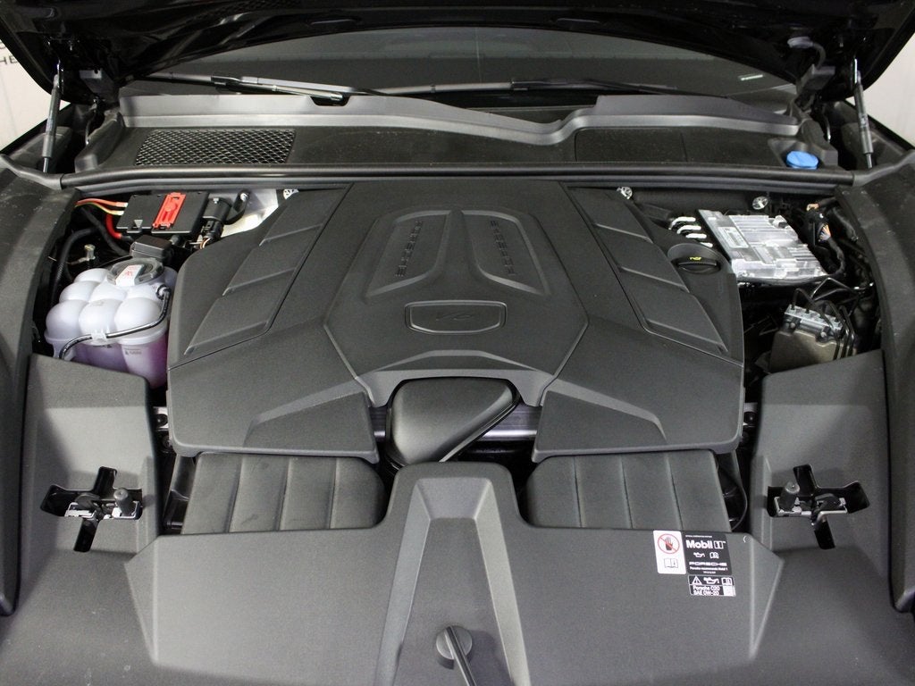 2025 Porsche Cayenne Base