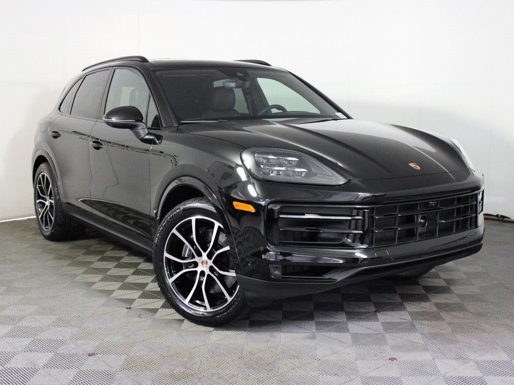 2025 Porsche Cayenne Base