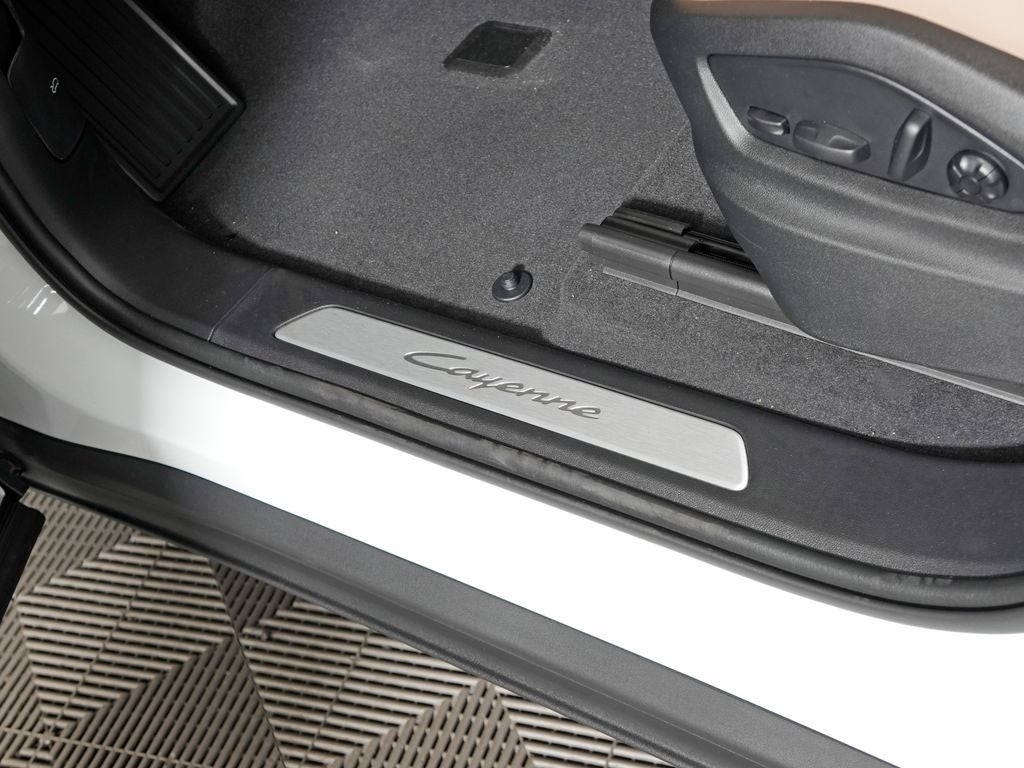 2026 Porsche Cayenne Base