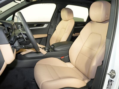 2026 Porsche Cayenne Base