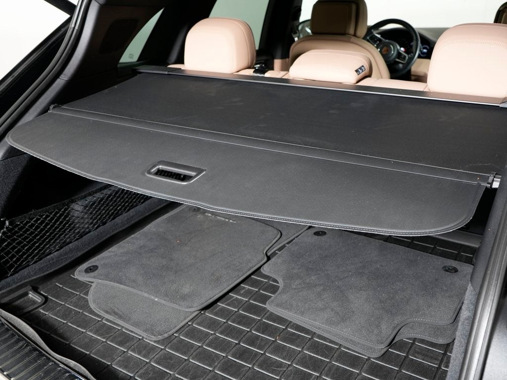 2023 Porsche Cayenne Base