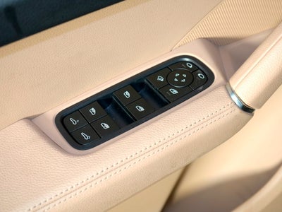 2023 Porsche Cayenne Base