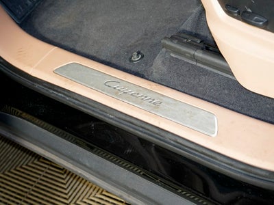 2023 Porsche Cayenne Base