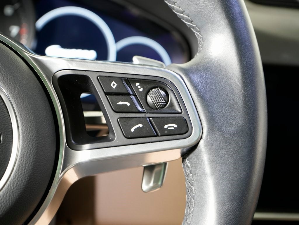 2023 Porsche Cayenne Base