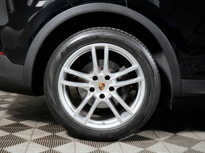 2023 Porsche Cayenne Base