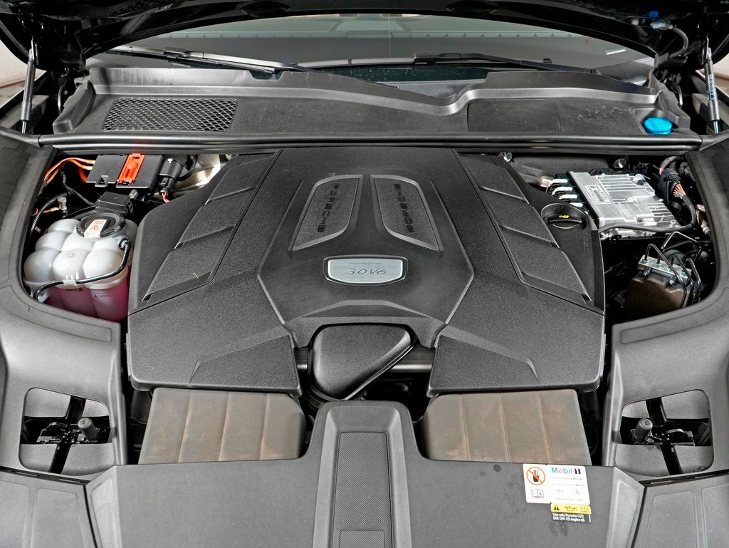 2023 Porsche Cayenne Base