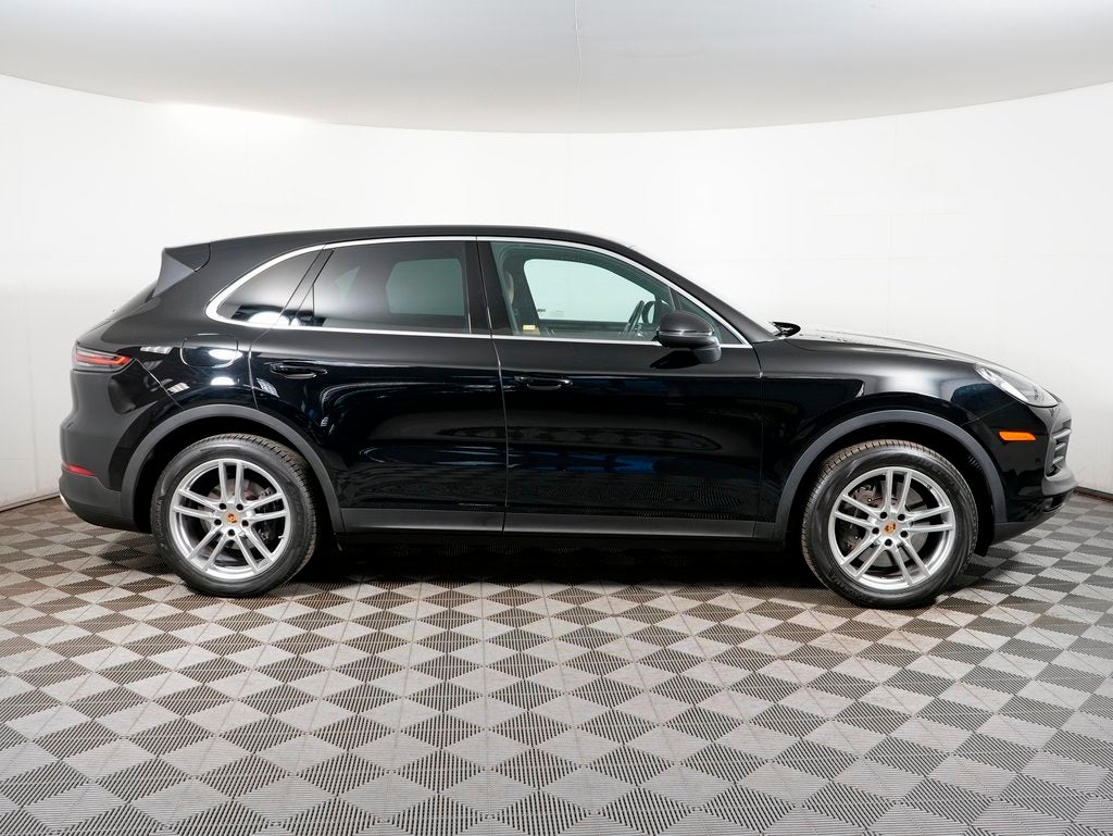 2023 Porsche Cayenne Base