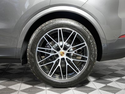 2024 Porsche Cayenne Base