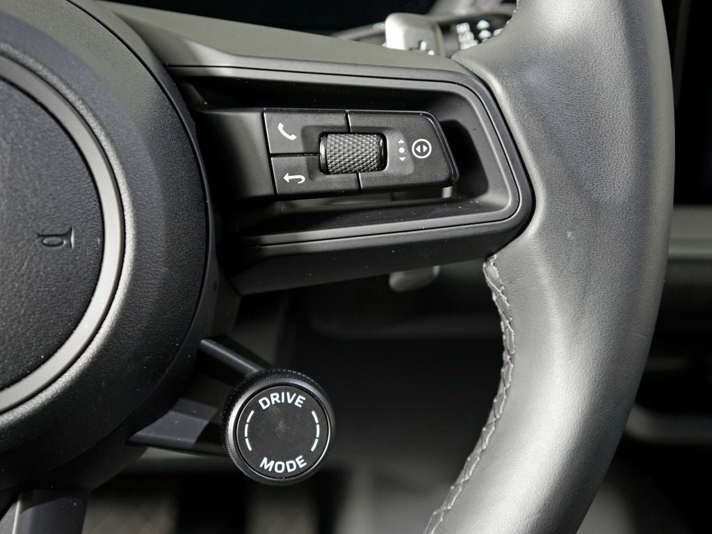 2024 Porsche Cayenne Base