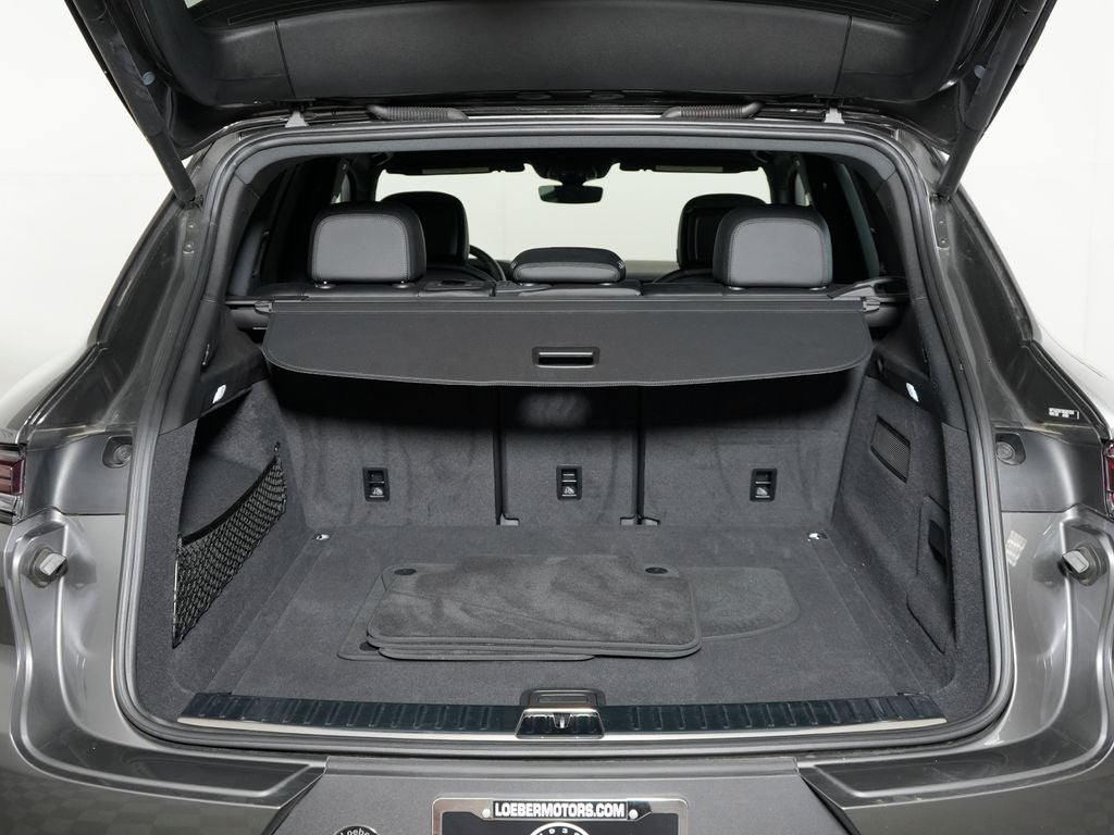 2024 Porsche Cayenne Base