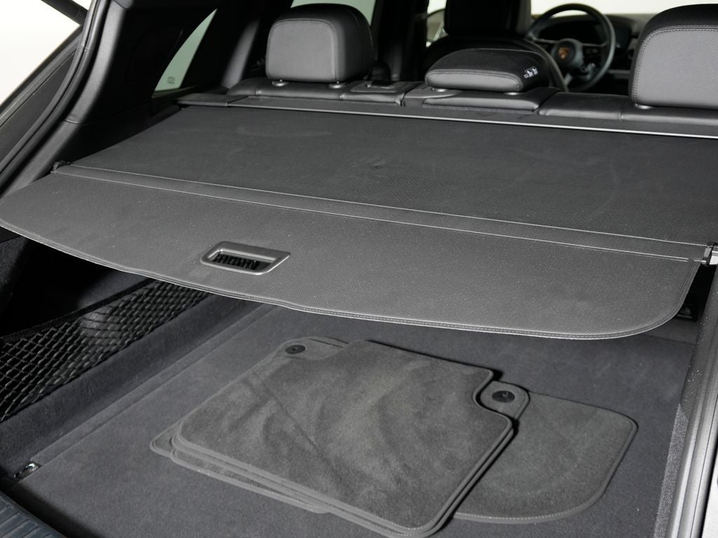 2024 Porsche Cayenne Base