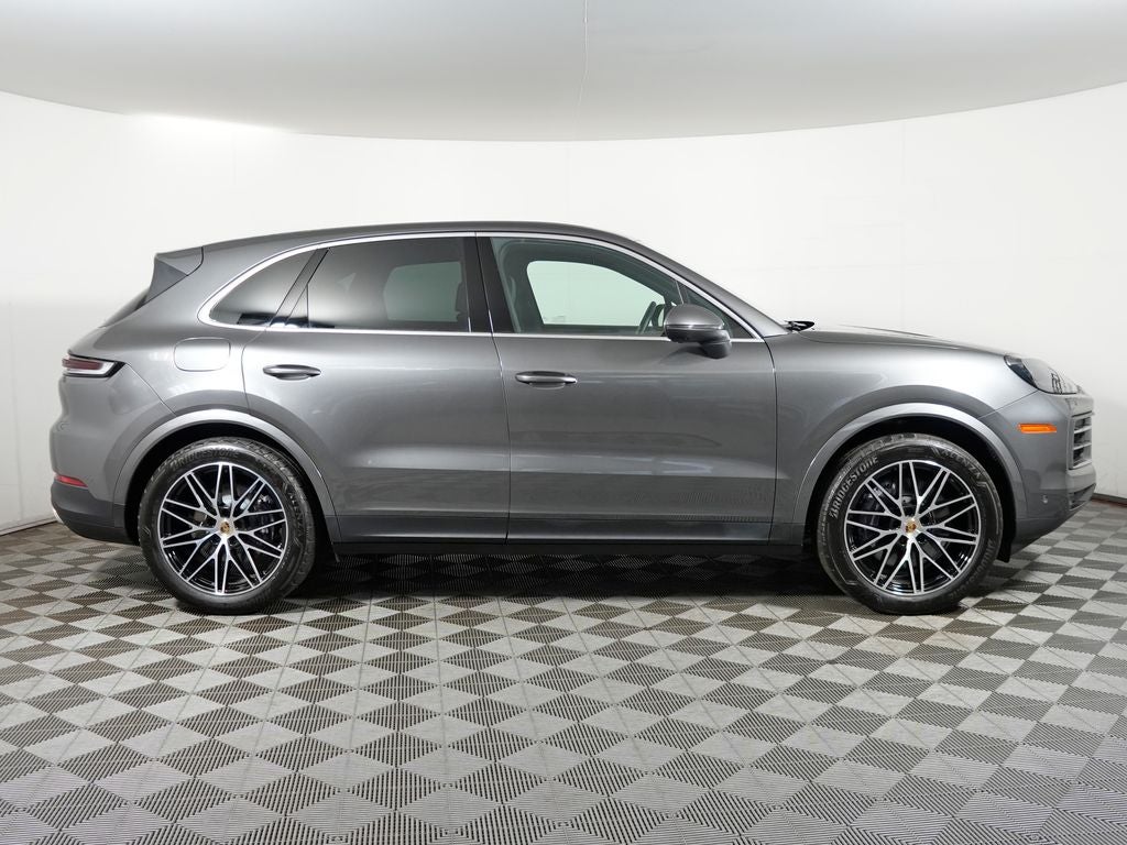2024 Porsche Cayenne Base