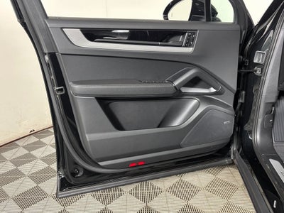 2026 Porsche Cayenne Base