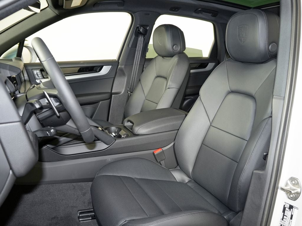 2026 Porsche Cayenne Base