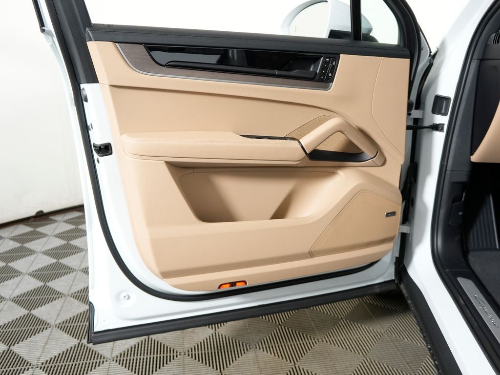 2026 Porsche Cayenne Base