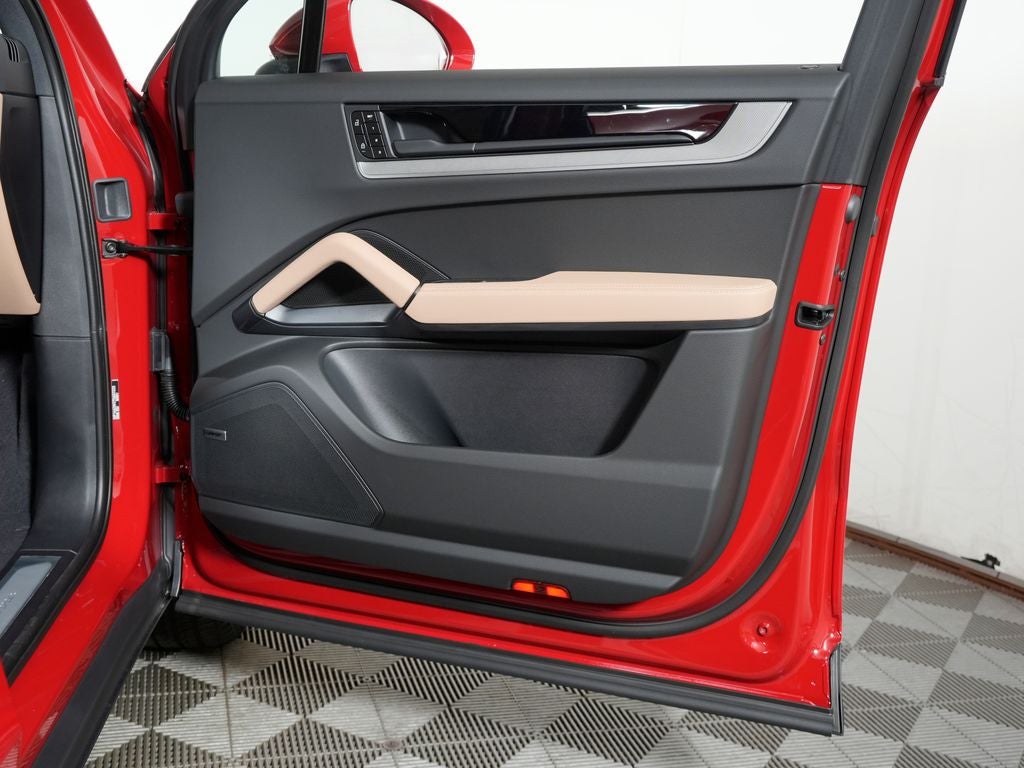 2026 Porsche Cayenne Base